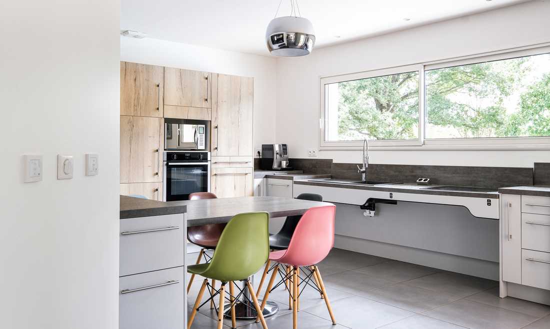 Design of a kitchen accessible to people with disabilities and people with reduced mobility (PRM) by an interior designer in Lyon